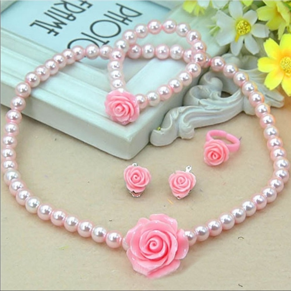 Last 1! Girls Necklace, Bracelet, Ring & Earrings - Picture 3 of 3